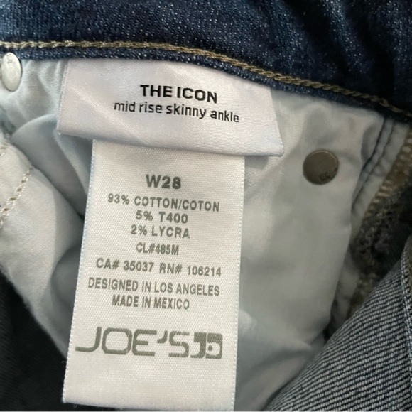 Joe's The Icon Mid Rise Skinny Ankle Raw Hem
Skinny Jeans Size 28 - Picture 8 of 9